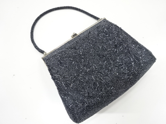 ビーズ　ハンドバッグ